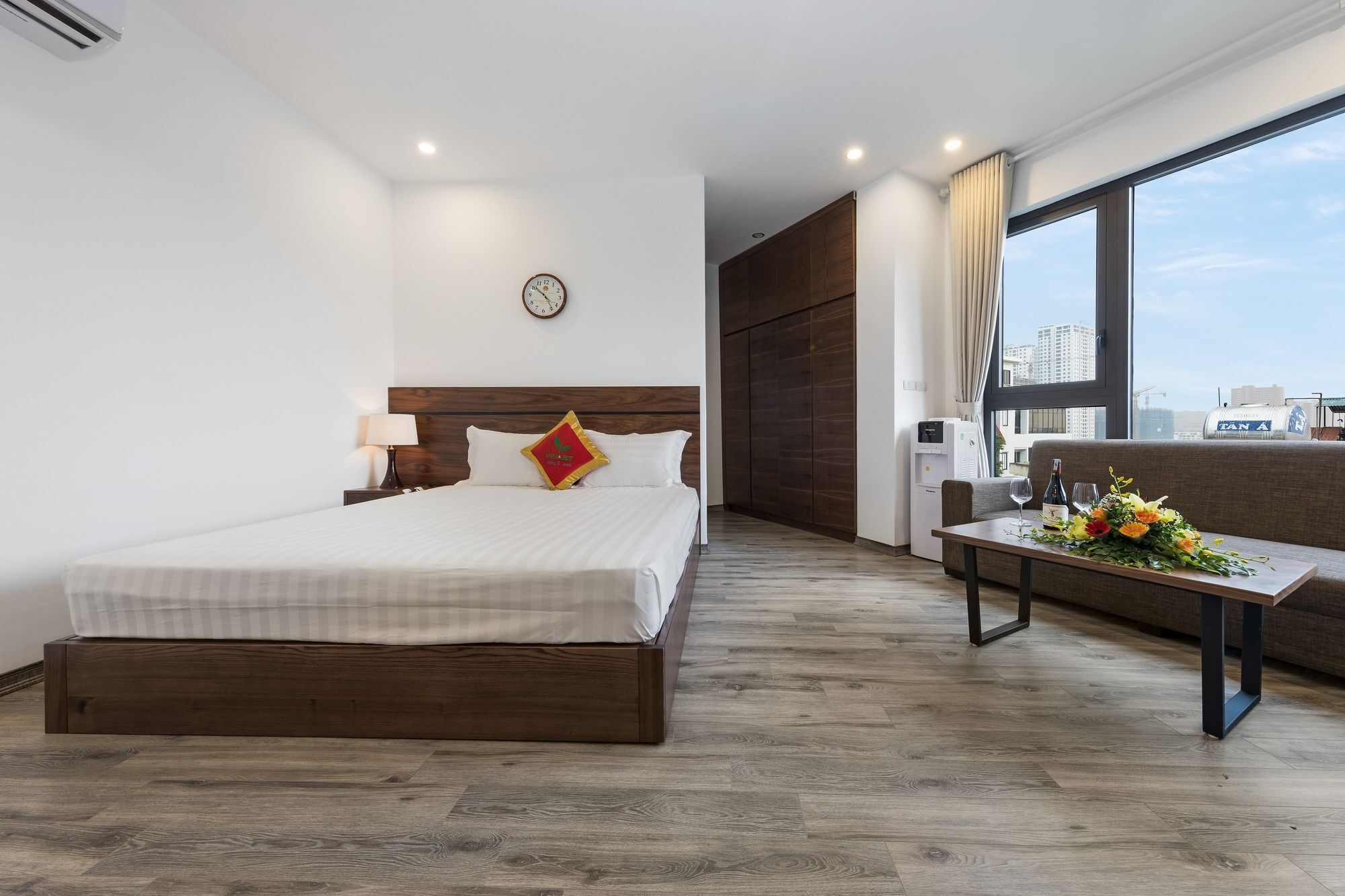 Hotel Granda West Lake Hanoi