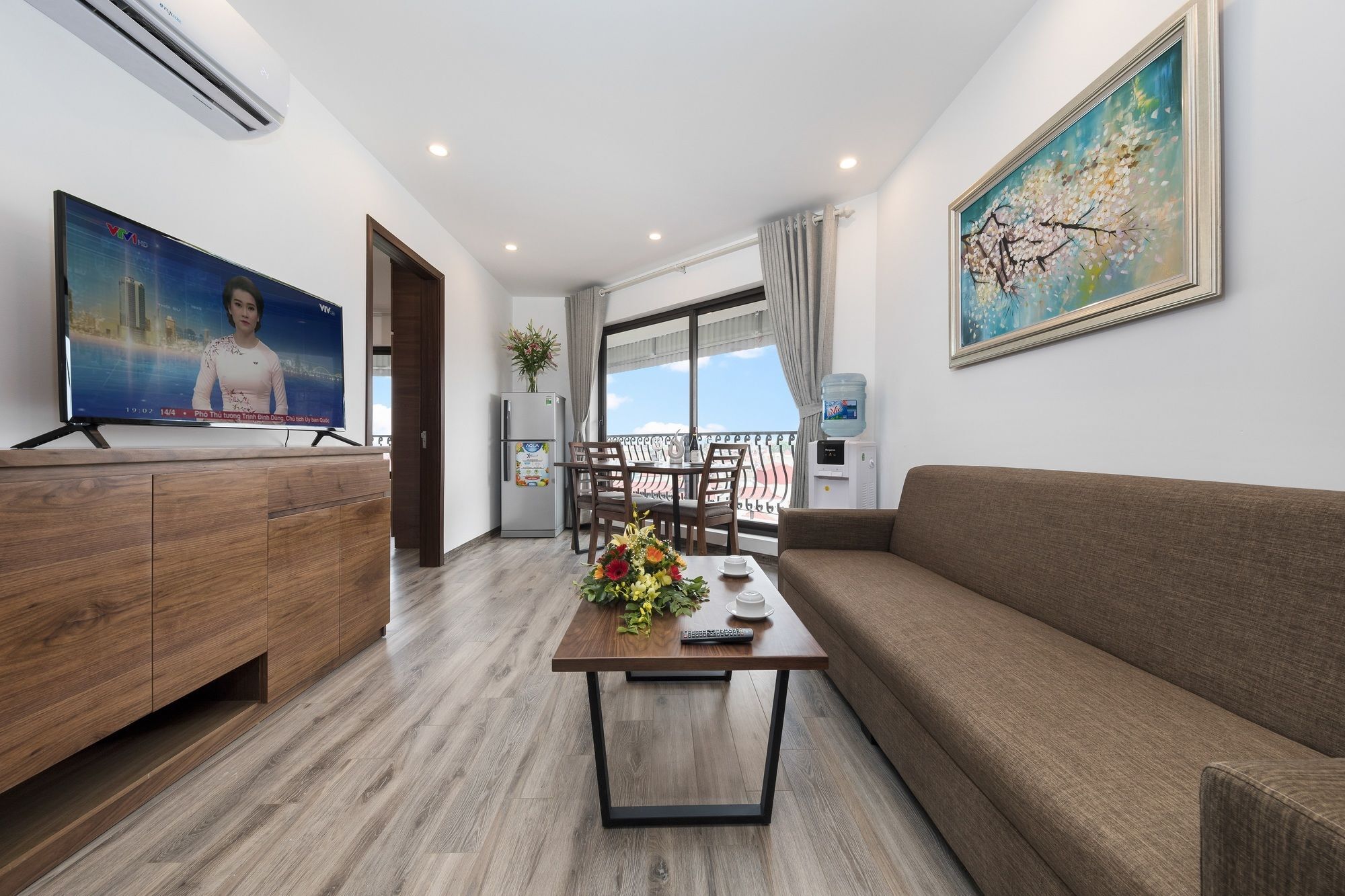 Hotel Granda West Lake Hanoi